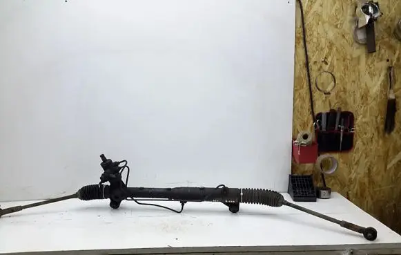 Suzuki Grand Vitara II Steering rack 65J01KYB