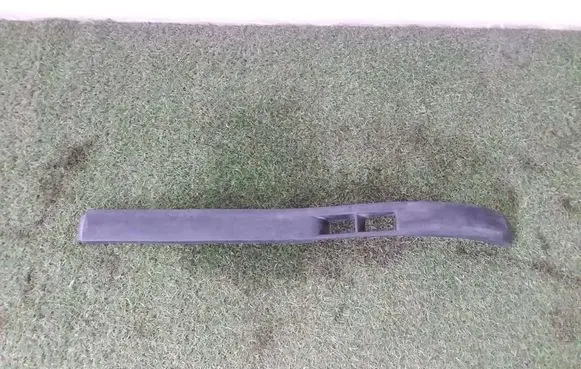 Opel Zafira A Front bumper lip 90580637 DN0407838