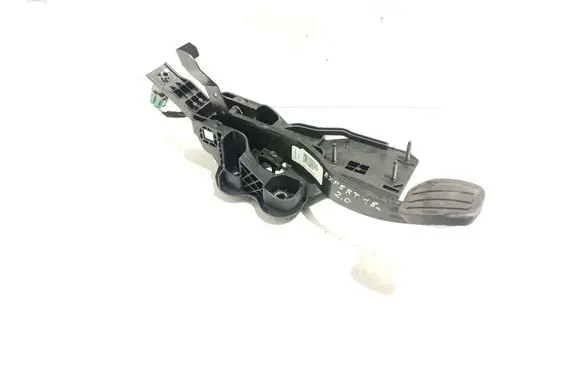 Peugeot Expert Clutch pedal 98143C1700 1170080 00439132