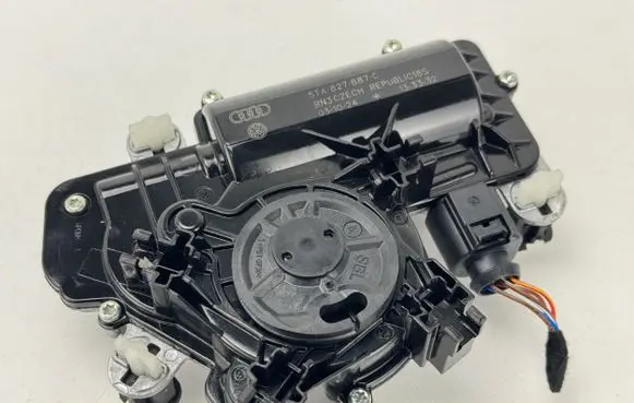 Cupra Formentor Tailgate/trunk/boot lift motor 5TA827887c