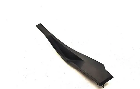 Nissan Leaf II (ZE1) Engine bonnet/hood lock trim molding 668955SH0A