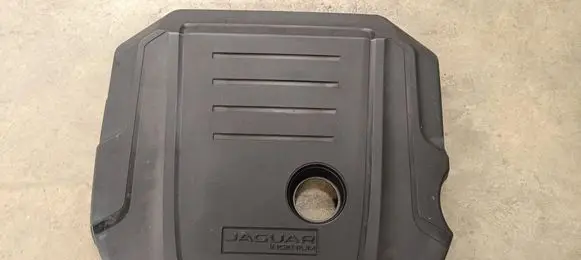 Jaguar XE Engine cover (trim) GX736A949A