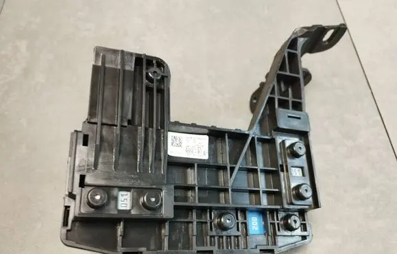 Mercedes-Benz GLE (W166 - C292) Fuse module A1665409315