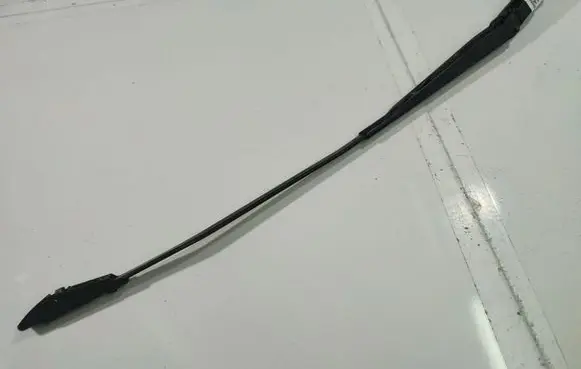 Citroen C4 Grand Picasso Front wiper blade arm 
