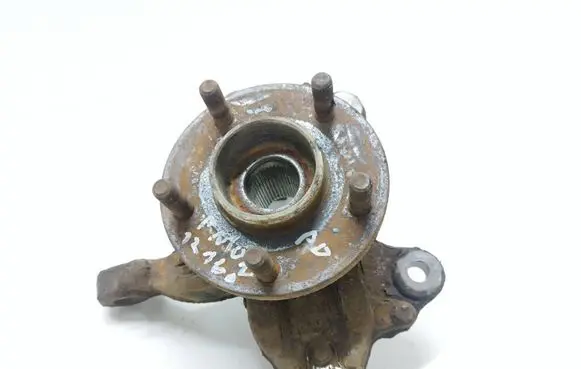 Ford Mondeo MK IV Front wheel hub