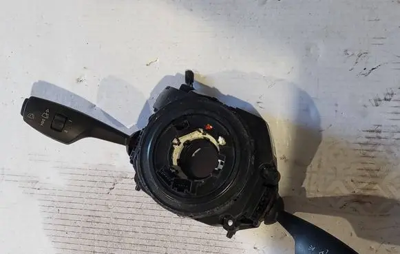 BMW 1 F20 F21 Wiper turn signal indicator stalk/switch 9253754