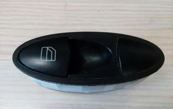 Mercedes-Benz E W211 Electric window control switch A2118203210 MB223