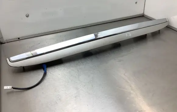 Lexus RX 330 - 350 - 400H Trunk door license plate light bar 7680148040