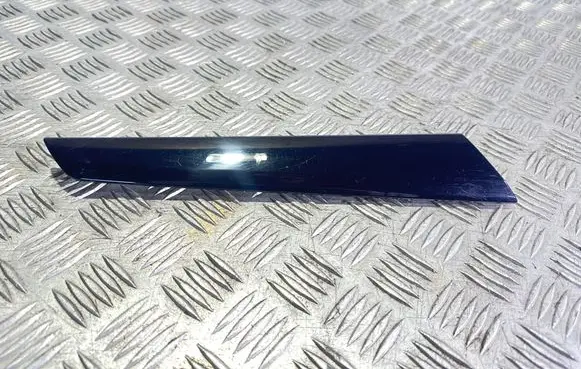 Mercedes-Benz C W204 Front door trim bar A2047200522