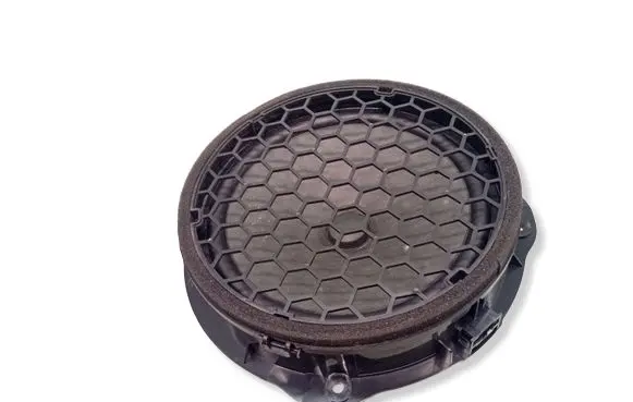 Audi A3 S3 8V Front door speaker 8V0035415