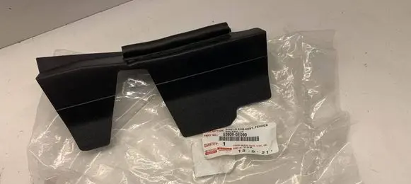 Toyota Highlander XU70 Fender trim (molding) 538080E090 3519