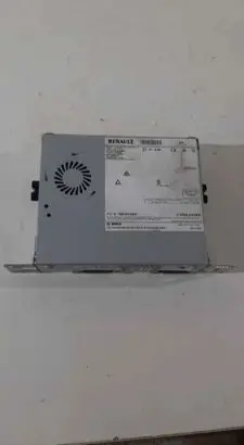 Renault Zoe Radio/CD/DVD/GPS head unit 10R058460