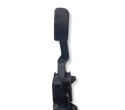 Mercedes-Benz Vito Viano W638 Accelerator throttle pedal 0281002335 A9013000404