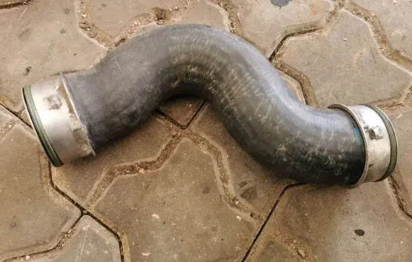 Volkswagen Phaeton Intercooler hose/pipe