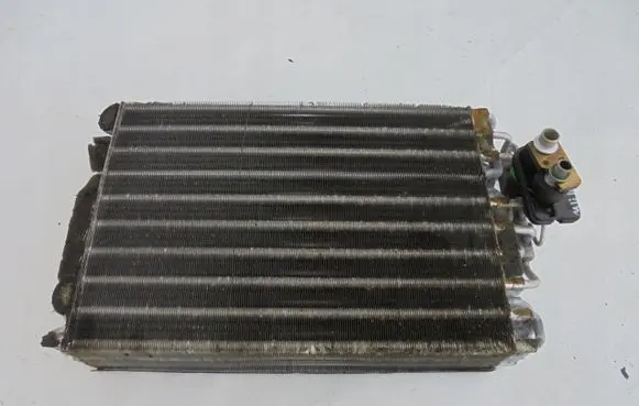 Mercedes-Benz C W202 Air conditioning (A/C) radiator (interior) 