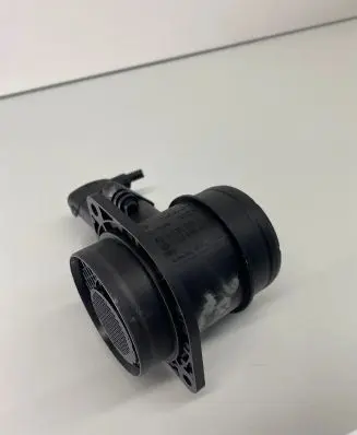 Volkswagen PASSAT B6 Mass air flow meter 0281002531 038906461B