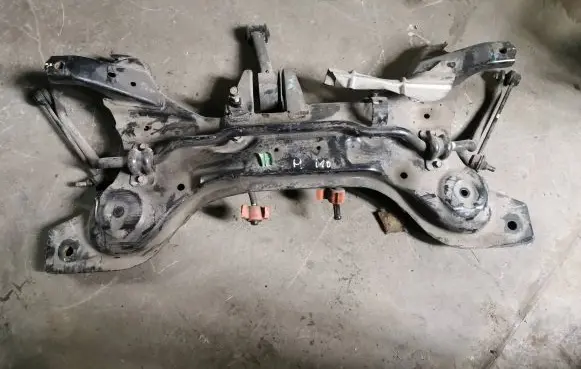 Hyundai i10 Front subframe 624000X000