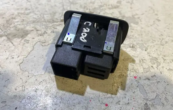 Jeep Cherokee Electric window control switch 68214156AB 10107785