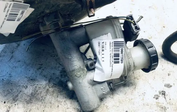 Nissan Almera N16 Master brake cylinder