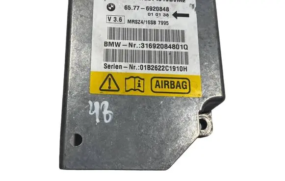 BMW 5 E39 Airbag control unit/module 6920848 65776920848 31692084801Q