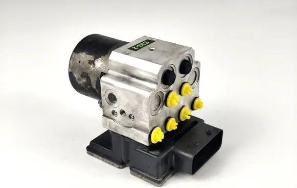 Opel Vivaro ABS Pump 8200343525 13509005M 93852852