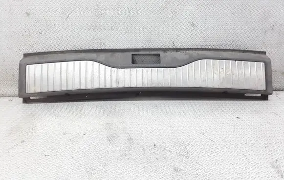 Opel Zafira B Trunk/boot sill cover protection 322225228