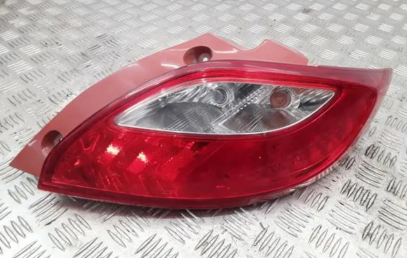 Mazda 2 Rear/tail lights D65151150 K2442