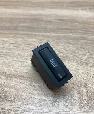 BMW 7 E38 Parking (PDC) sensor switch 8352253