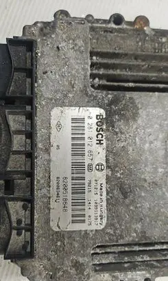 Suzuki Grand Vitara II Engine control unit/module 0281012657 8200518648 8200634611