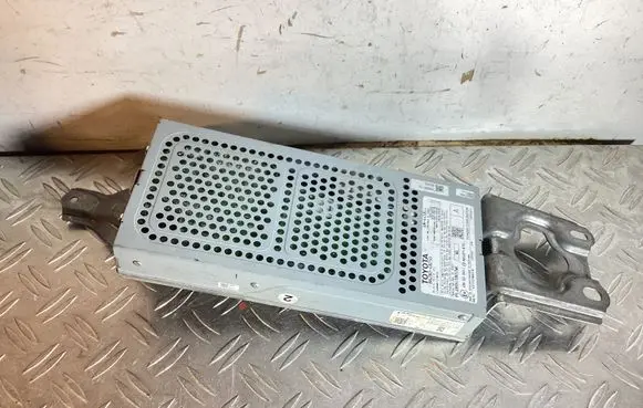Lexus RX 450H Sound amplifier 8628048250