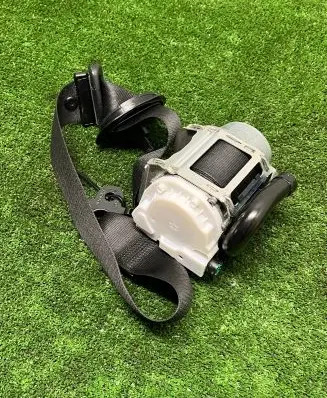 BMW X5 G05 Front seatbelt 34133468 20190217 PE95032