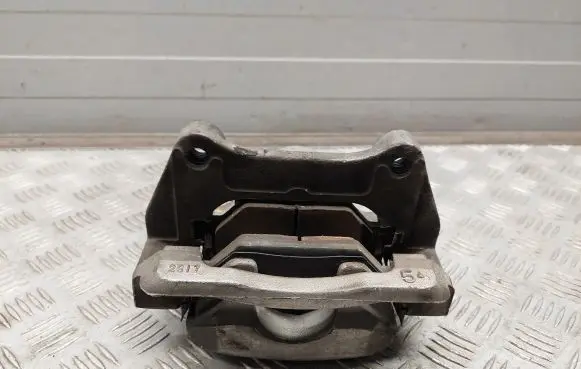 Chevrolet Camaro Front brake caliper