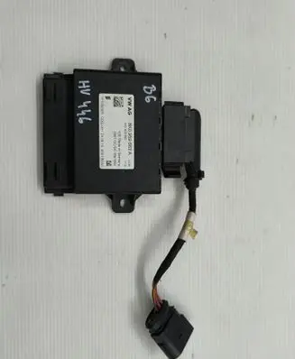 Volkswagen PASSAT B6 Voltage converter/converter module 8K0959663A