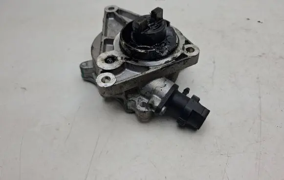 Volvo XC90 Vacuum pump 31430647
