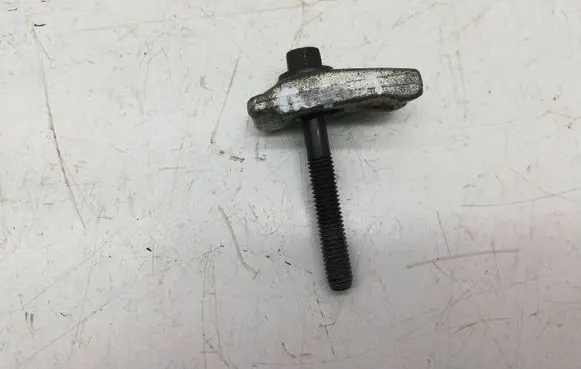 Renault Megane III Fuel Injector clamp holder