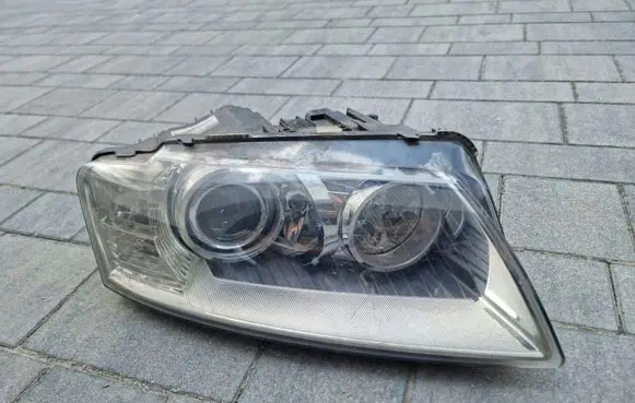 Audi A8 S8 D3 4E Headlight/headlamp