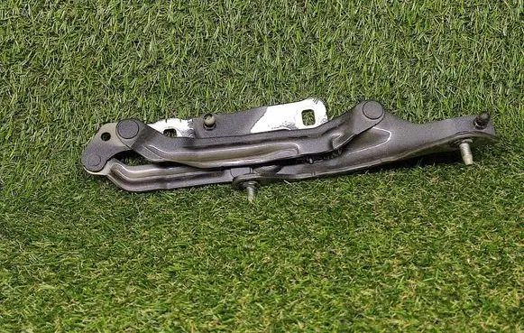 Tesla Model 3 Tailgate/trunk/boot hinge 155148100E
