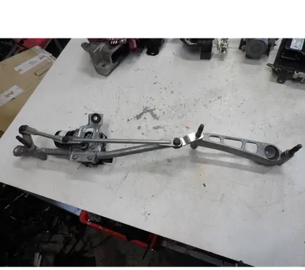 Mercedes-Benz B W247 Front wiper linkage and motor A2478201503 W000076009 20088