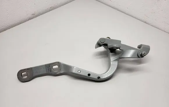 BMW X4 G02 Loading door upper hinge 7424413