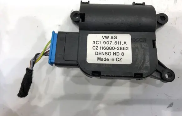 Volkswagen PASSAT CC Air flap motor/actuator 3C1907511A