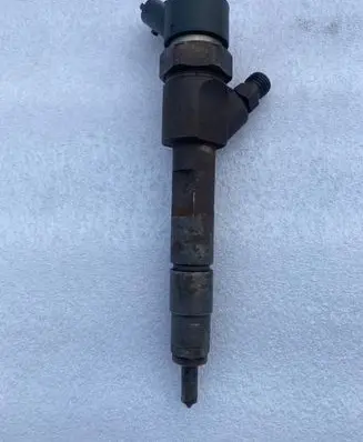 Renault Megane I Fuel injector 7700111014