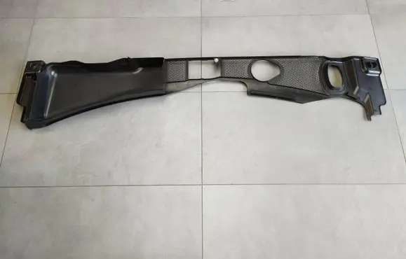 Audi A5 Sportback 8TA Wiper trim 8K1819447