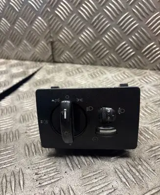 Ford Focus C-MAX Light switch 4M5T13A024AA