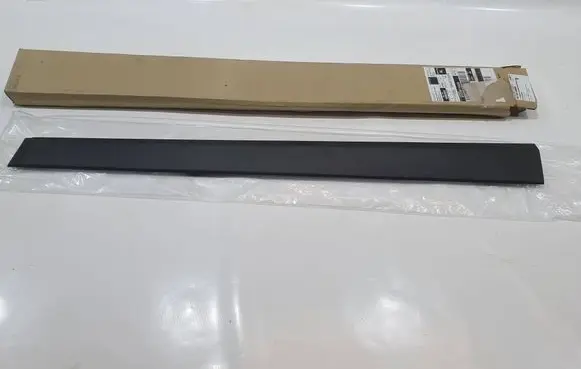 KIA Stonic Sill 87724H8400 EE10607 DE2208116625