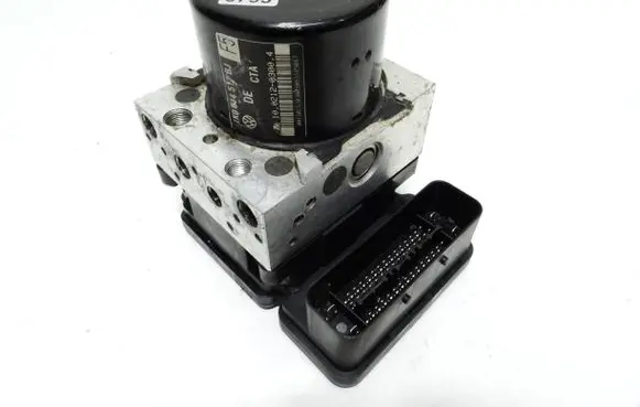 Skoda Octavia Mk2 (1Z) ABS Pump 1K0907379AN 1K0614517BJ H45S0107