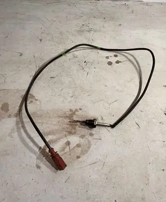 Audi A3 S3 8V Lambda probe sensor 04L906088AB