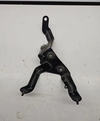 Ford Mustang VI ABS pump bracket FR3C2C304B T0831