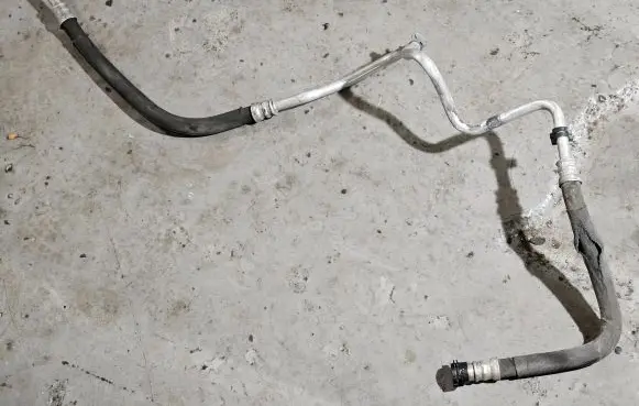 BMW 7 F01 F02 F03 F04 Oil cooling pipe 7636879