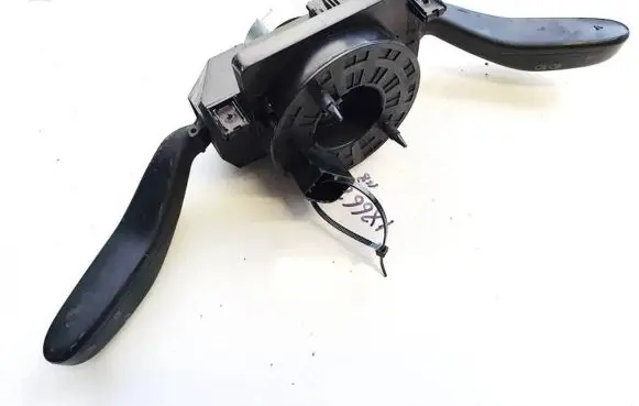 Wiper turn signal indicator stalk/switch