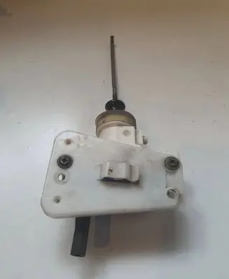 Audi 80 90 S2 B4 Central locking vacuum pump 893862123